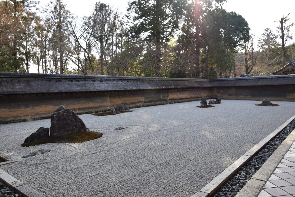 【京都必去寺廟】仁和寺 + 龍安寺參拜攻略|一日散步提案 105 DSC 0001 scaled