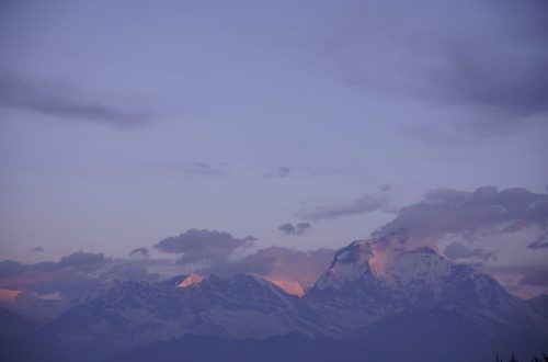 尼泊爾登山