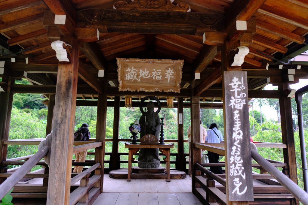 XT302799